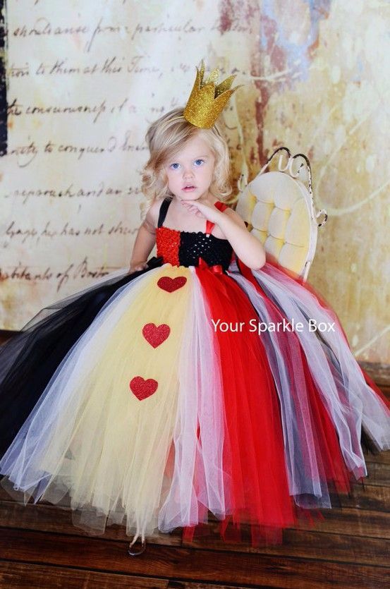 Queen of Hearts costume, tutu, cute Halloween Costume ideas for kids, Alice in Wonderland costume DIY children's costume