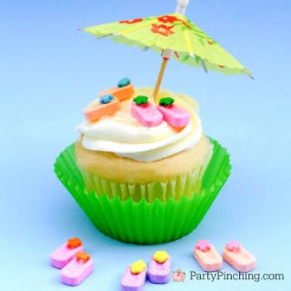 flip flop cupcakes, pez flip flops, easy best summer flip flop pez candy cupcakes recipe ideas, best summer recipe dessert cupcake ideas for kids, best beach party cupcakes for kids