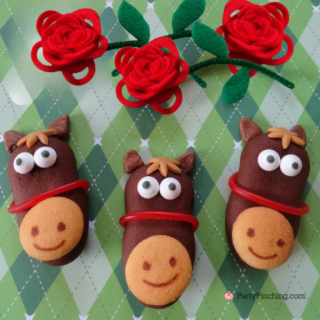 Kentucky Derby dessert treat party ideas, cute food, fun food for kids, horse cookies, Milano horse cookies, cute horse farm party cookies, horse cupcakes