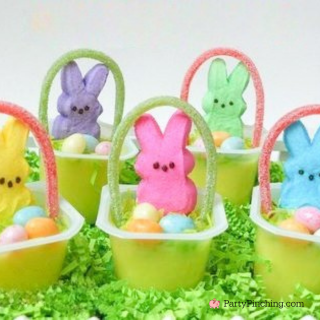 Peep pudding cups, Easter Peep bunny pudding cups, easy best Easter dessert craft food recipe ideas for kids, Easter bunny pudding cups Peeps marshmallow bunnies