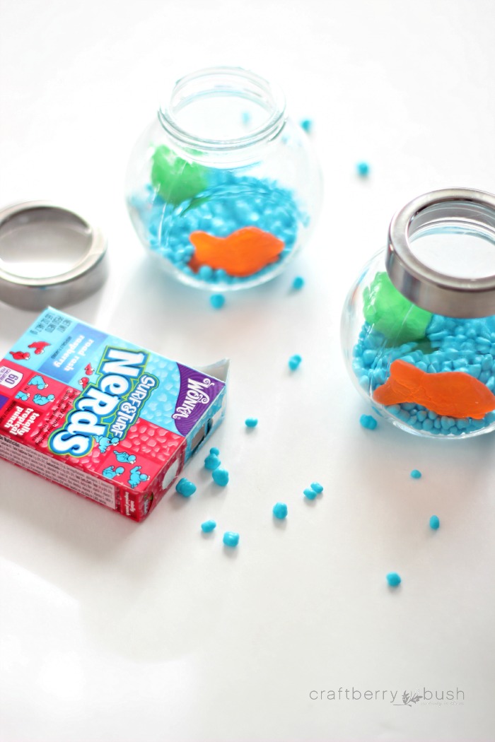 Valentine Fish Bowl Nerds candy swedish fish, cute Valentine classroom party idea, fun food for kids, cute food