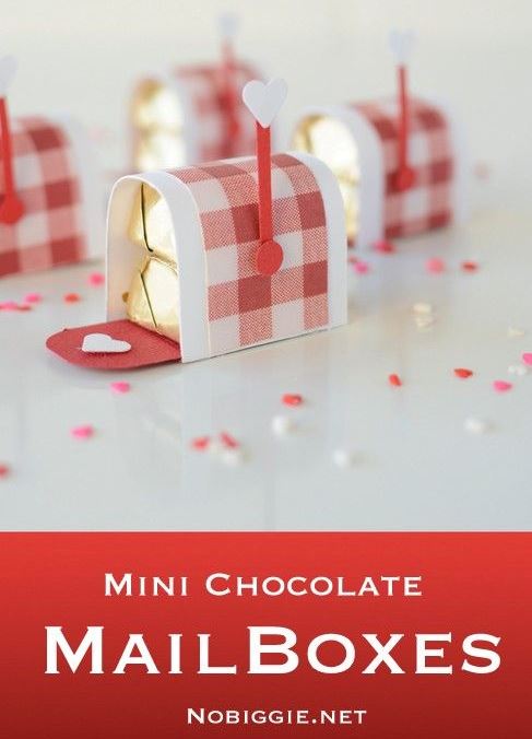 DIY Mini chocolate mailbox Valentine's day craft, cute Valentine's day card fun classroom treat idea for kids