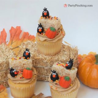 crow cupcakes, cute adorable crow cupcakes made from jelly beans for autumn fall