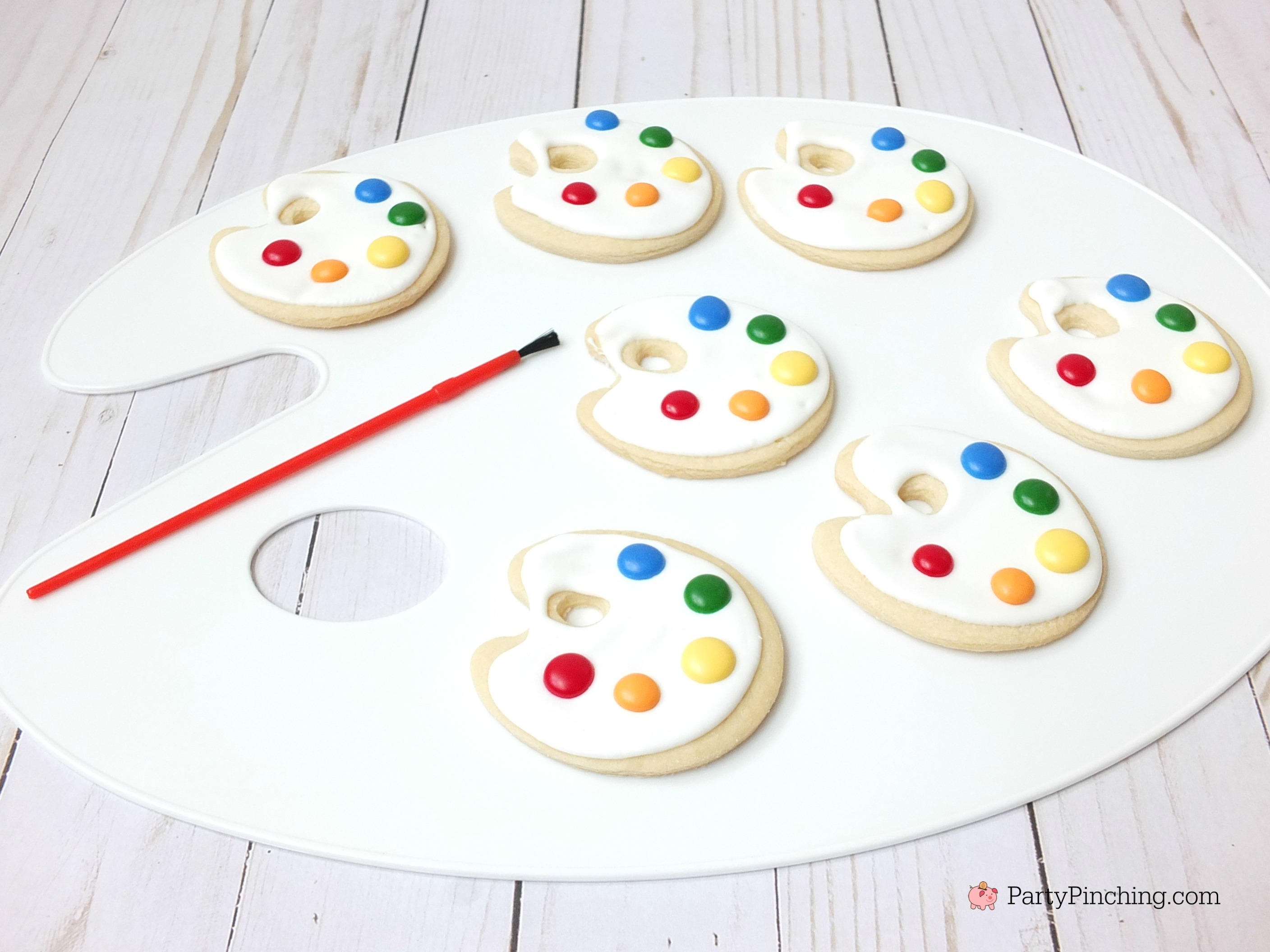 art cookies, art palette cookies, cute treats and food for art theme party, art party ideas, paint cookies
