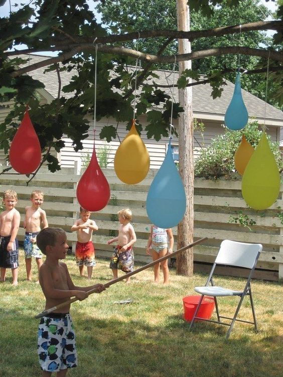 outdoor pinata water balloons, awesome ideas to keep kids busy summer, backyard party ideas , Best summer backyard games and outdoor activities for kids, diy summer projects for kids,fun ideas for kids summer , fun summer ideas for children, lots of summer activities for kids, outdoor games for summer