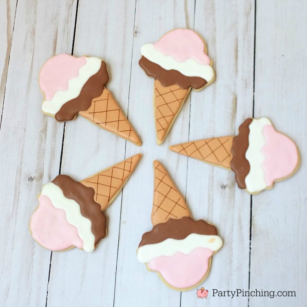 Ice Cream sugar cookies for summer, cute decorated in you favorite flavors