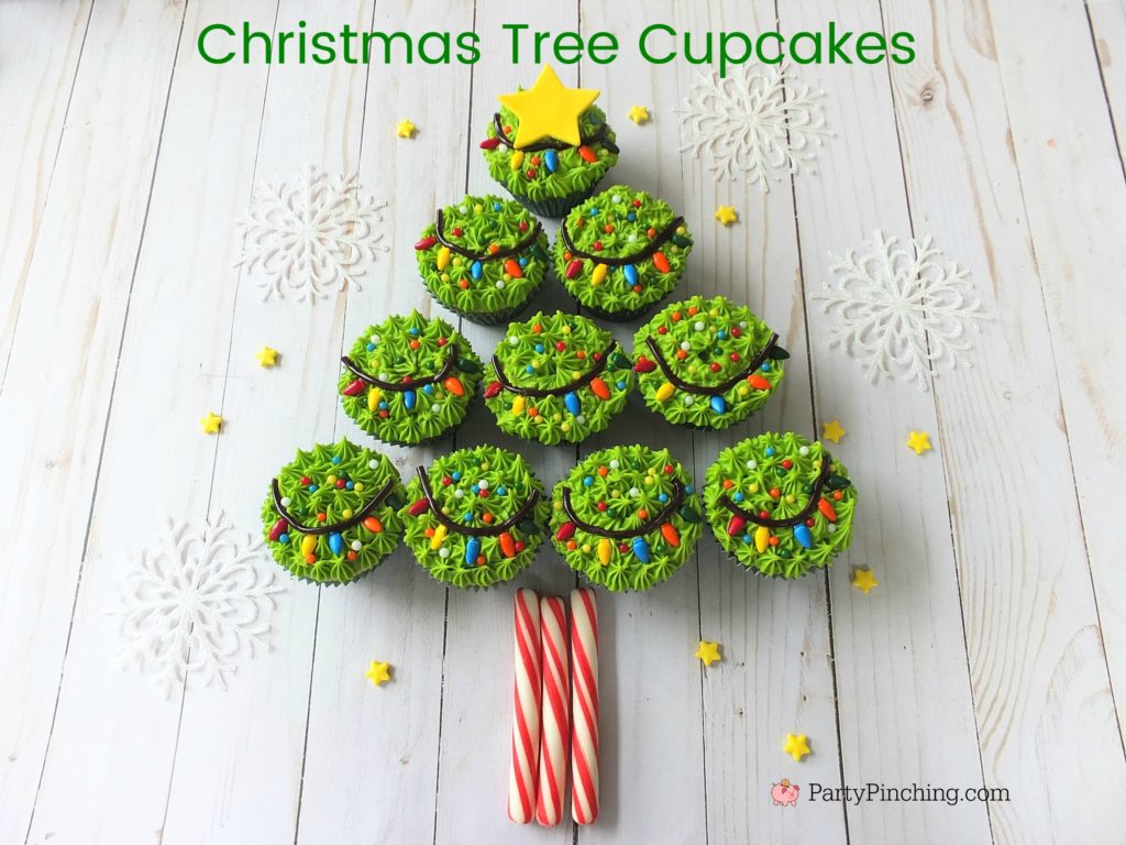 Christmas tree cupcakes, cute Christmas tree cupcakes with lights, string light Christmas cupcakes, easy cupcake decorating for Christmas, kids Christmas class party ideas, easy Christmas dessert, Christmas tree cupcake cake, pull apart Christmas tree cupcake cake