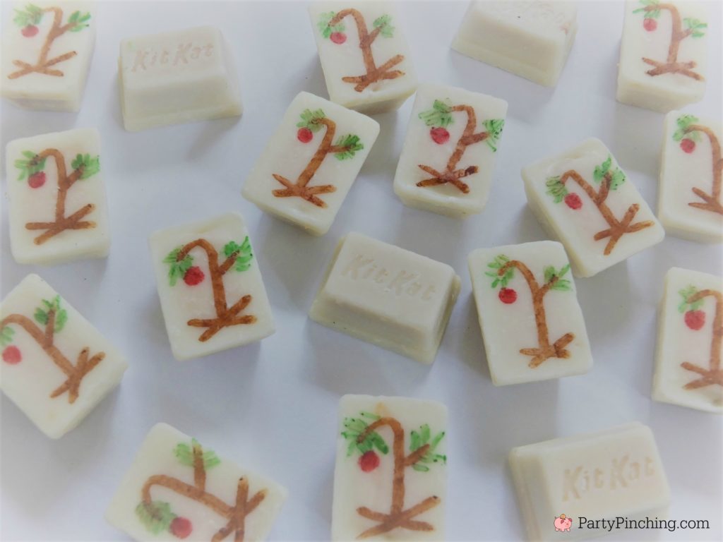 Charlie Brown Christmas movie food snack treats desserts, Christmas movie night Marathon, Snoopy Chex Mix Snack, White Kit Kat Charlie Brown Trees, Mini Charlie Brown Tree branches pretzel sticks, fun Christmas food ideas for kids, sweet treats, party pinching