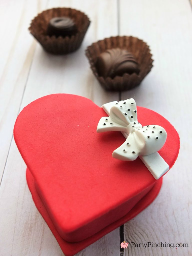 Mini Valentine Candy Box Cakes Best Valentine S Day Food Recipe