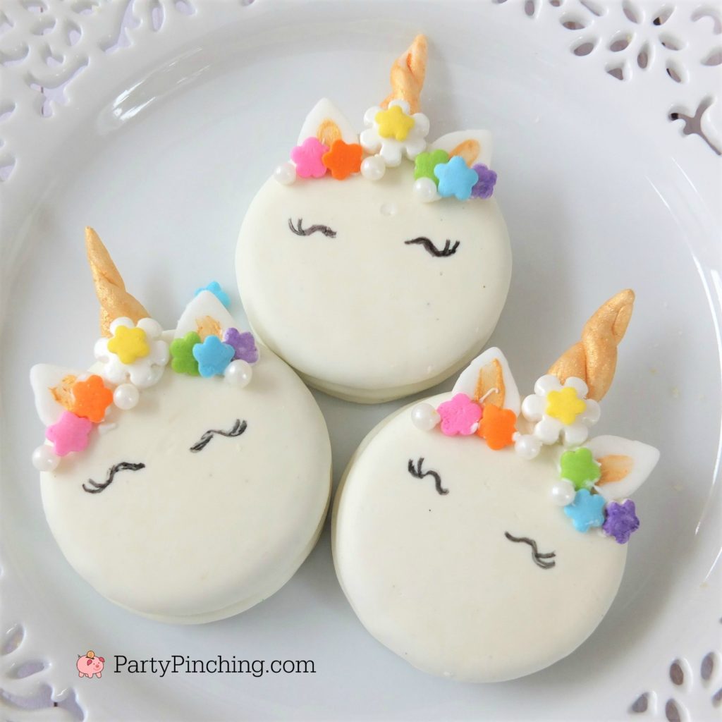 Unicorn Oreo Cookies, easy to make simple Unicorn Cookies, Best unicorn cookie recipe, how to make unicorn fondant horn, step by step tutorial unicorn cookies, rainbow Unicorn cookies