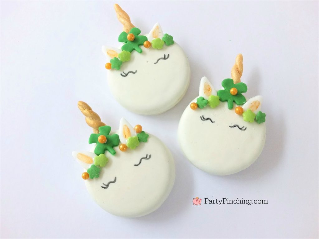 St Patrick's day unicorn cookies, shamrock unicorn cookies, rainbow unicorn cookies, St. Patrick's day Oreos, cute Oreo cookies, unicorn Oreos, best St. Patrick's day cookie recipes, Best St. Patrick's day party ideas