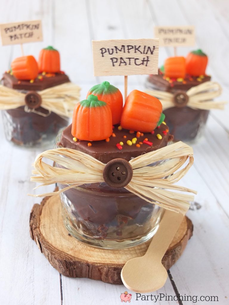 Triple Chocolate Pumpkin Patch, Little Debbie brownies, best easy Halloween treat for kids, Halloween school party ideas, classroom treat ideas