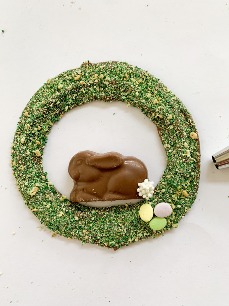 Chocolate Easter Bunny wreaths with graham cracker moss, moss Easter bunny, cute easy Easter dessert ideas, best Easter recipes, easy best Easter recipe ideas, fun Easter chocolate for kids, R.M. Palmer Easter Candy, Party Pinching, partypinching.com