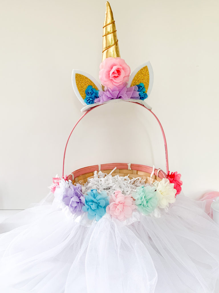 Unicorn Easter Basket, best DIY Easter baskets for kids, pretty cute Easter Baskets, inexpensive cheap Easter Baskets, unicorn party ideas, best unicorn party ideas, cutest unicorn treat dessert food recipe ideas