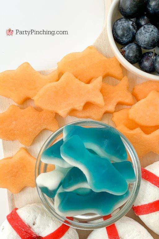 Shark-cuterie Board, best charcuterie board ideas for kids, best charcuterie board, cute charcuterie boards, best fruit trays, summer charcuterie, best summer charcuterie, shark week, shark fruit board, shark food, best shark party ideas, Little Debbie summer, Party Pinching