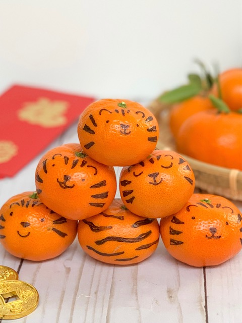 tiger mandarin oranges, chinese new year, lunar new year, best chinese new year ideas, best lunar new year ideas, year of the tiger, lucky food, lucky fruit, lucky mandarin oranges, lunar chinese new year traditions customs, lucky tiger