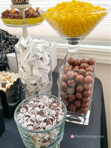 best graduation party ideas, graduation cap candy ferrero rocher, scad, bee