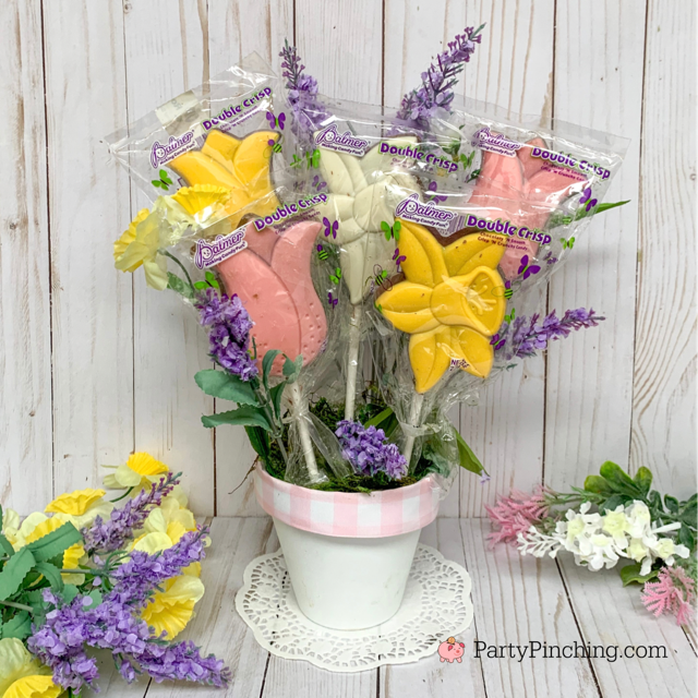 Candy Bouquet, candy flowers, DIY candy flower arrangement for Easter or MOther's day, best Easter table centerpiece ideas, best mother's day gift ideas, best Dollar Tree craft ideas for easter, dollar tree crafts, high end dollar tree crafts