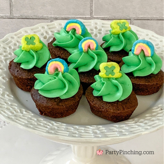 mini brownie bites, st. patrick's day brownies, st. patrick's day dessert, easy green food, easy st. patrick's day ideas, lucky charms, lucky brownies, lucky charms brownies, brownies for st. patrick's day, best st. patrick's day recipe ideas, best st. patrick's day ideas