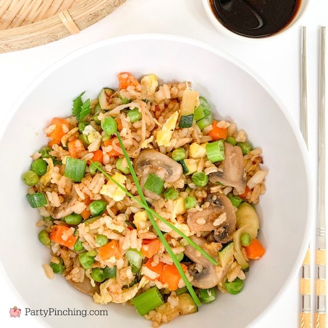vegetable fried rice, best fried rice recipe better than takeout fried rice, easy dinner ideas, fast dinner ideas, easy fast fried rice, 30 minute meals, budget friendly meals, cheap meals