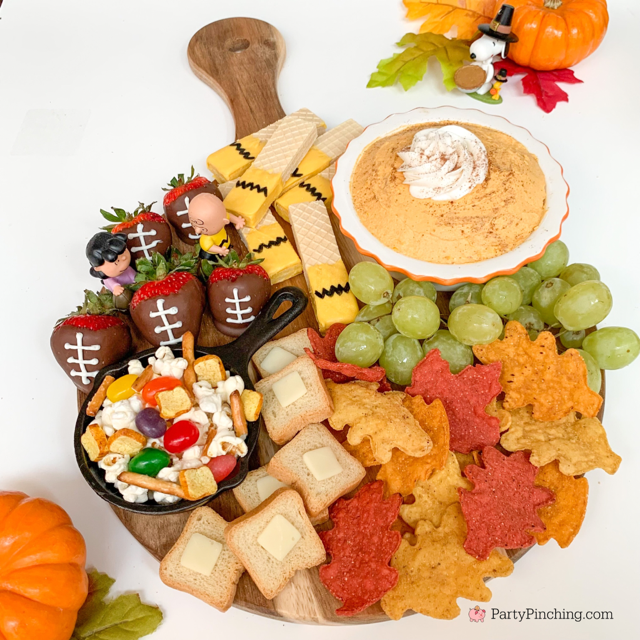 charlie brown thanksgiving charcuterie snack grazing board, best thanksgiving charcuterie board for kids, charlie brown snoopy food, charlie brown snoopy party ideas, charlie brown thanksgiving dinner ideas, best charlie brown thanksgiving theme food ideas, easy best kids charcuterie, best easy snack grazing charcuterie board for thanksgiving