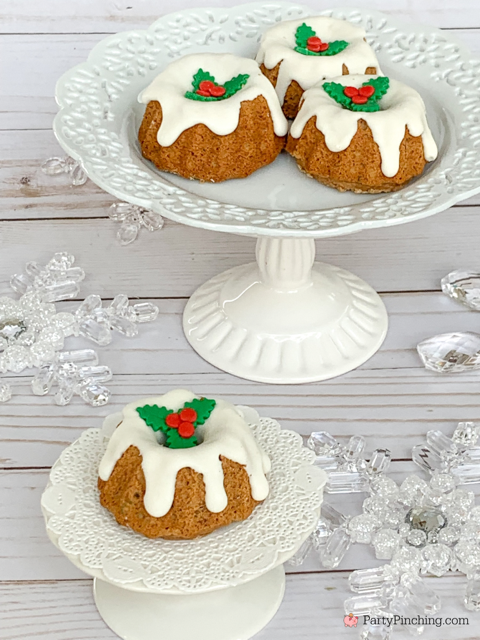 figgy pudding, christmas figgy pudding recipe, best figgy pudding recipe, easy figgy pudding recipe, traditional figgy pudding, individual figgy pudding, mini figgy pudding, cute christmas cakes