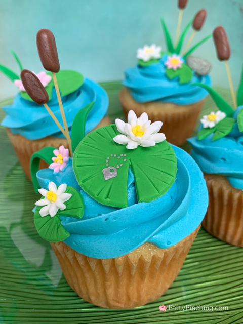 pond cupcakes, The Way Home cupcakes, The Way Home Hallmark Channel series, The way home watch party, pond lily pad cattails fondant cupcake decoration, easy pond lily pad cupcakes