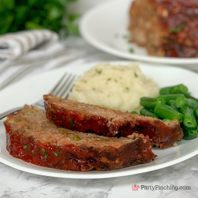 copycat cracker barrel meatloaf recipe, best easy meatloaf family dinner