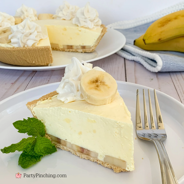 easy banana cream pie, no bake easy banana cream pie, best easy banana cream pie recipe, 5 ingredient banana cream pie, cool whip banana pudding banana cream pie, fresh banana cream pie, frozen banana cream pie