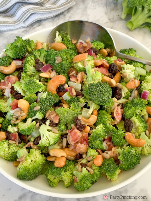 absolute best loaded broccoli salad, best easy sweet broccoli salad, potluck salad side ideas, easy broccoli salad, broccoli salad 10 minutes, best potluck picnic salad recipe ideas