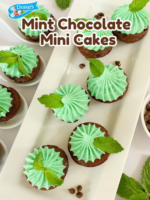 mint chocolate mini cakes, drakes cakes devils food mini cakes, best mint buttercream icing, best mini dessert ideas, no bake dessert mini cake treat recipe ideas