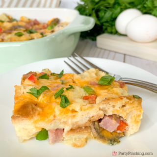 grandma's best breakfast casserole, easy overnight christmas easter casserole, christmas easter brunch casserole, best casserole brunch breakfast ham sausage cheese bell pepper mushroom green onion, best Christmas morning breakfast recipe ideas, best easy family friendly recipe ideas, easy Christmas morning recipe ideas