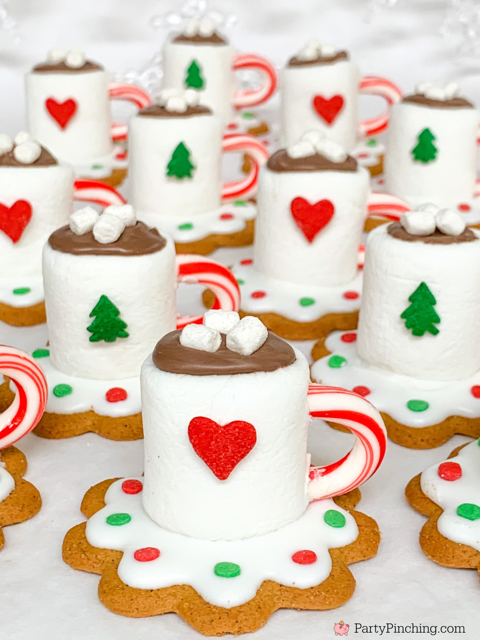 hot cocoa marshmallow cookies, easy no bake marshmallow cookies, cute christmas cookies, mini hot chocolate adorable cookies, anna's cookies, mini cocoa cookies, fun food for kids best easy Christmas cookie recipes