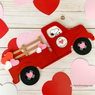 Snoopy's Special Delivery Craft, best easy Valentine's Day crafts for kids and adults, red truck valentine's craft, peanuts gang valentine, snoopy, charlie brown , Charles M. Schulz Museum workshops, Party Pinching