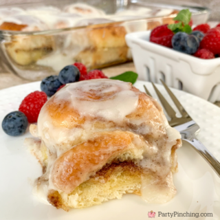 king's hawaiian cinnamon rolls, easy best 20 minute cinnamon rolls with easy homemade icing, 3 ingredient icing cinnamon roll recipe, best easy hawaiian cinnamon roll recipe, best easy christmas breakfast easter brunch cinnamon roll recipe, 15 minute cinnamon rolls, pillowy soft cinnamon roll with best icing glaze frosting