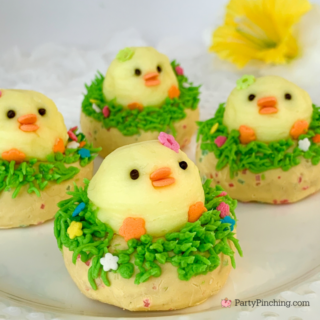 little debbie spring chicken mini donuts, cute Easter spring mini donuts, frosting chick donut cupcake toppers for spring Easter, Easter brunch ideas, best easy Easter Spring brunch breakfast dessert recipes, chicks made of frosting for cupcakes cake