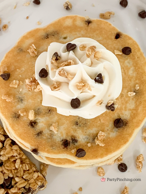 chocolate chip granola pancakes, easy chocolate chip pancakes, chocolate chip chewy granola bar pancakes, sunbelt bakery chocolate chip granola bars, easy best granola pancakes, easy budget friendly cheap breakfast meal recipe ideas