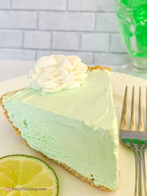 no bake 3 ingredient lime jello pie, best easy lime jello pie recipe, st. patrick's day pie, easy summer lime pie recipe, best easy dessert recipe for potluck summer