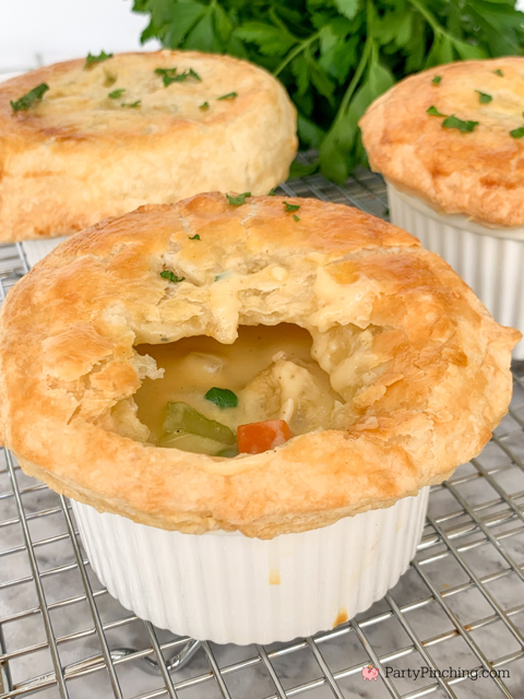 Puff pastry chicken pot pie, easy best puff pastry chicken pot pie recipe, quick fast dinner ideas on a budget, home cooking family friendly comfort food meal recipes kid friendly, best chicken pot pie recipe ever