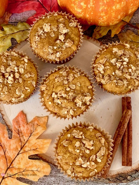 pumpkin muffins with golden raisins easy best pumpkin muffin recipe with raisins and granola topping best easy quick pumpkin muffin recipe healthy recipes for fall Thanksgiving Halloween harvest