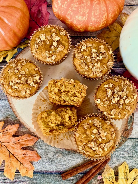 pumpkin muffins with golden raisins easy best pumpkin muffin recipe with raisins and granola topping best easy quick pumpkin muffin recipe healthy recipes for fall Thanksgiving Halloween harvest