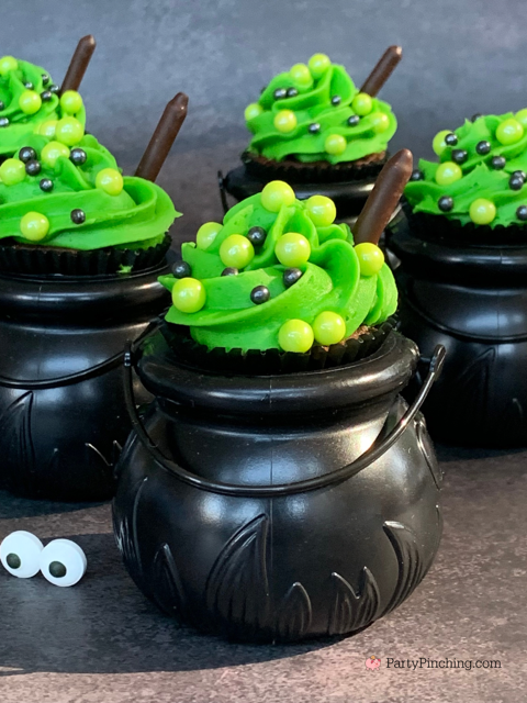 Halloween Cauldron Brownie Bites no bake, easy to make no bake Halloween treat dessert party recipe ideas, fast and easy Halloween treat dessert ideas for kids and adults, green bubbling cauldron cupcake brownie bites with pearl candies and pocky Entenmann's Brownie Bites no bake dessert recipe ideas for Halloween, Entenmann's brownie bites no bake Halloween dessert recipe ideas for parties