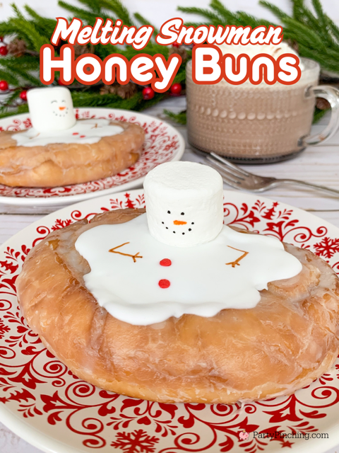 melting snowman honey buns, drake's glazed honey buns, easy Christmas morning breakfast for kids, winter morning breakfast, winter vacation snack, Christmas breakfast no bake, easy breakfast ideas for kids, easy Christmas morning breakfast recipe ideas no cook no bake
