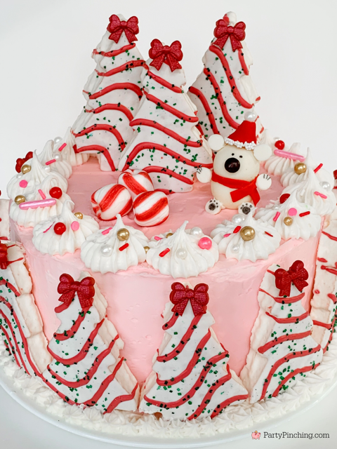 Peppermint Polar Bear Christmas Tree Cake, Best, easy Little Debbie Christmas Tree recipe ideas, cute polar bear cake Christmas, peppermint Christmas cake, easy peppermint pink cake with Little Debbie Christmas trees