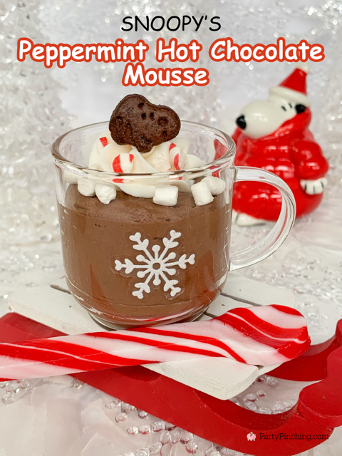 Snoopy Peppermint Hot Chocolate Mousse, easy best hot chocolate mousse, best easy no bake Christmas dessert idea, Snoopy peanuts gang Christmas dessert idea, Pepperidge farm Snoopy Peppermint Cocoa Goldfish grahams, best Snoopy dessert recipe ideas