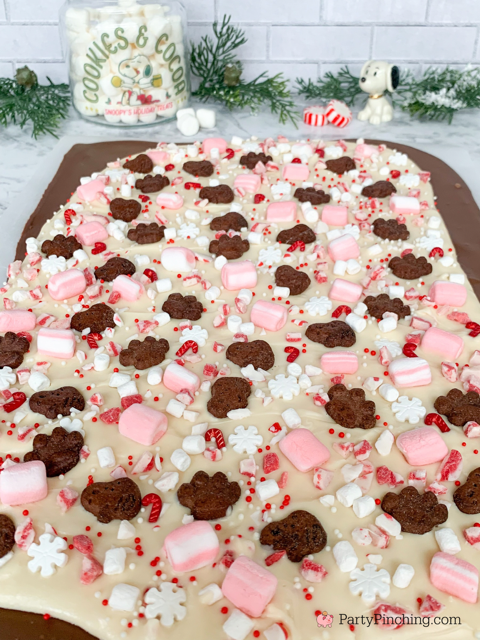 Snoopy Peppermint Bark, best easy fast fun no bake peppermint bark recipe ideas, best easy peppermint bark recipe for the Christmas holidays, best easy Snoopy themed Peanuts gang dessert food recipe ideas, Snoopy food for Christmas holidays, Pepperidge Farm Goldfish Snoopy peppermint cocoa graham snack cookies