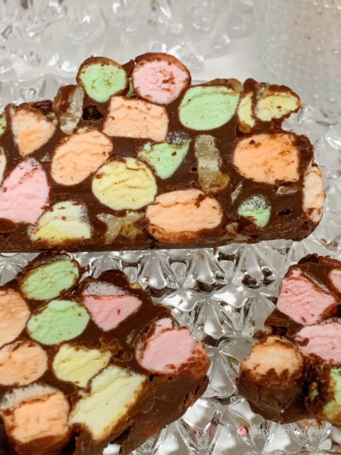 easy best church window bar cookies in a pan recipe, easy church window cookies in a pan, simple church window pan cookies, color marshmallow chocolate walnut coconut Christmas cookies