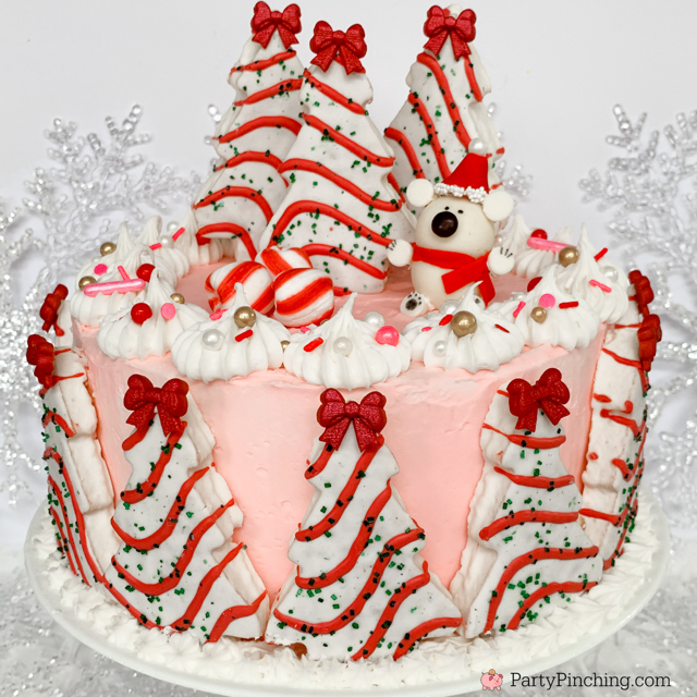 Peppermint Polar Bear Christmas Tree Cake, Best, easy Little Debbie Christmas Tree recipe ideas, cute polar bear cake Christmas, peppermint Christmas cake, easy peppermint pink cake with Little Debbie Christmas trees