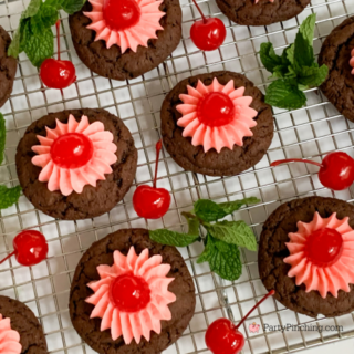 Easy Chocolate Cherry Cookies, 5 ingredient chocolate cherry cookies, cherry cordial cookies, best easy Christmas cherry chocolate cookies, cookie exchange recipe, best easy chocolate cherry cookie recipe for the holidays