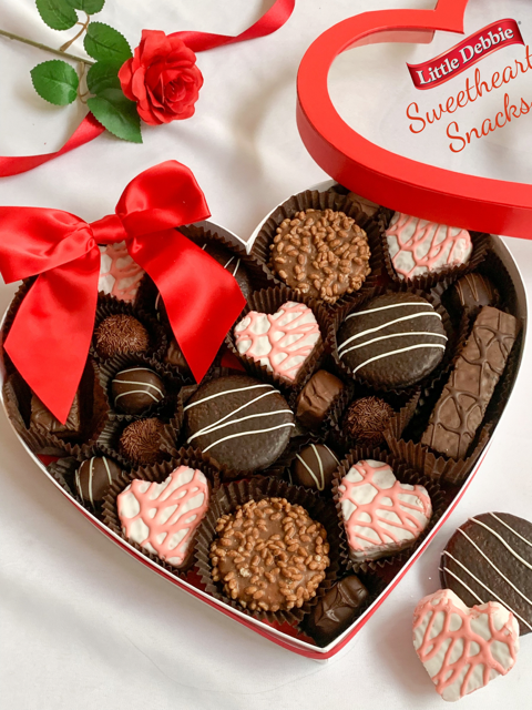 Little Debbie Valentine Sweetheart Snack Heart Gift Box, easy to make no bake jumbo snack cake gift box, Little Debbie Cherry Cordial Strawberry heart cakes Star Crunch Fudge cakes gift box for sweetheart Valentine's Day